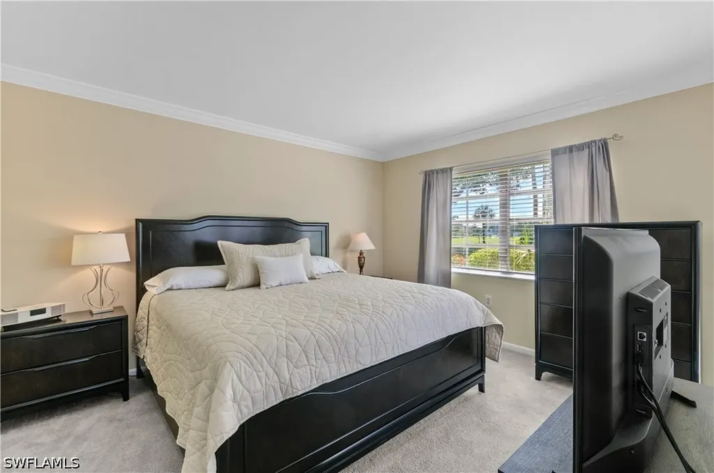 5 High Point Circle W Naples FL 34103