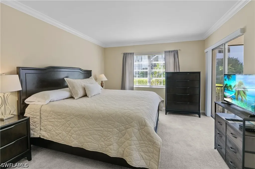 5 High Point Circle W Naples FL 34103