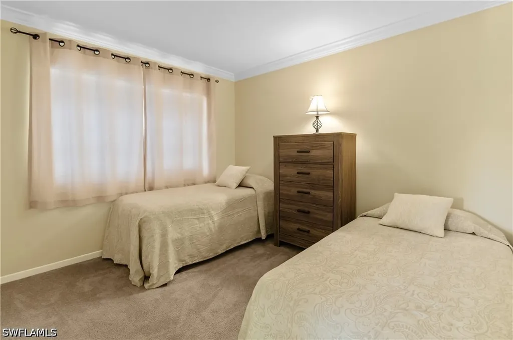 5 High Point Circle W Naples FL 34103