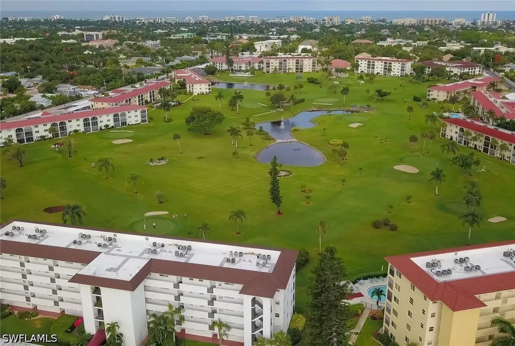 5 High Point Circle W Naples FL 34103