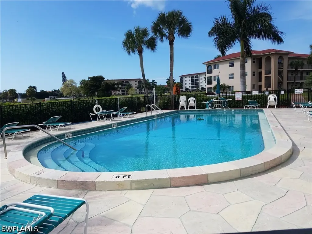 5 High Point Circle W Naples FL 34103