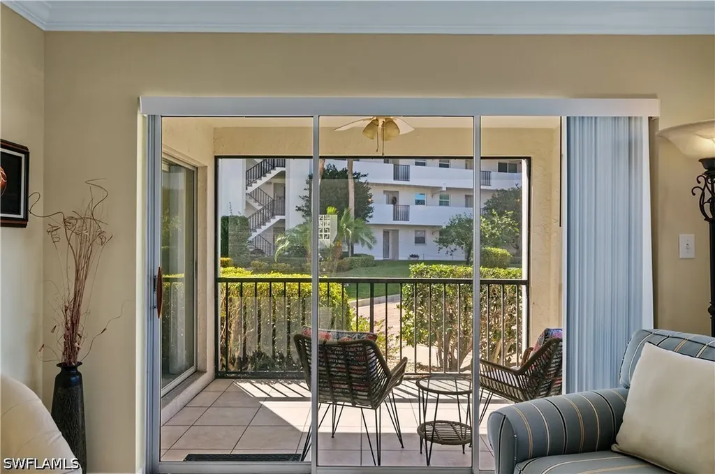 5 High Point Circle W Naples FL 34103