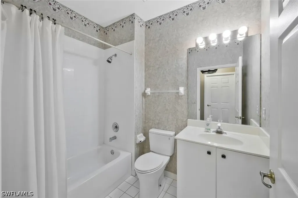 1340 Charleston Square Drive Naples FL 34110