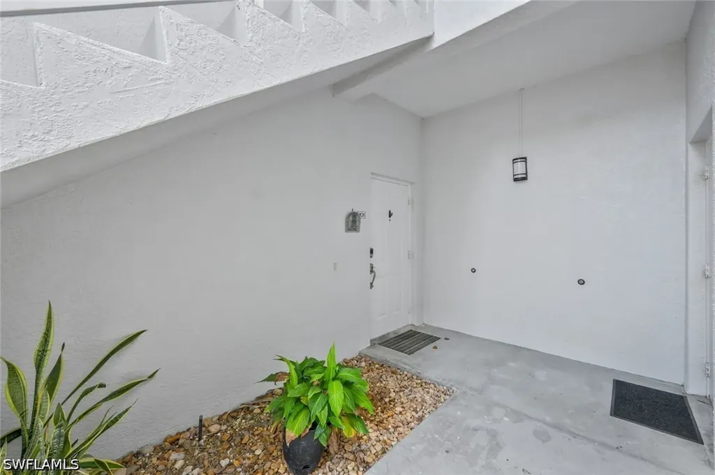 1340 Charleston Square Drive Naples FL 34110