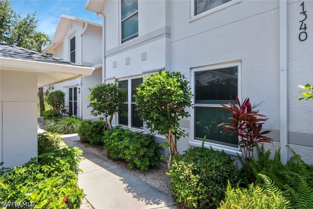 1340 Charleston Square Drive Naples FL 34110