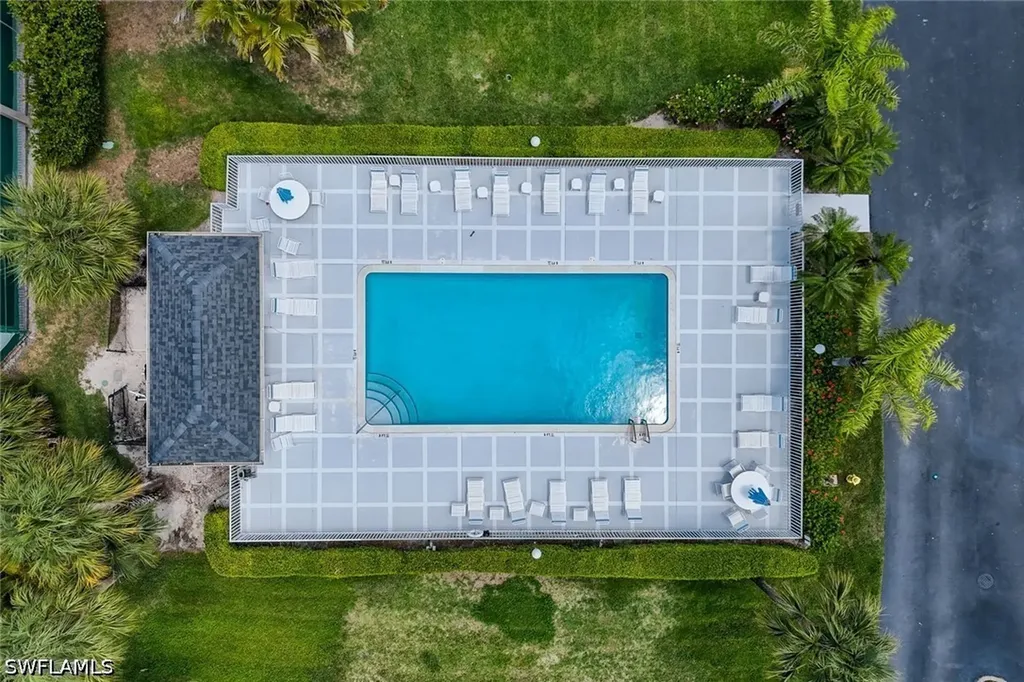 1340 Charleston Square Drive Naples FL 34110