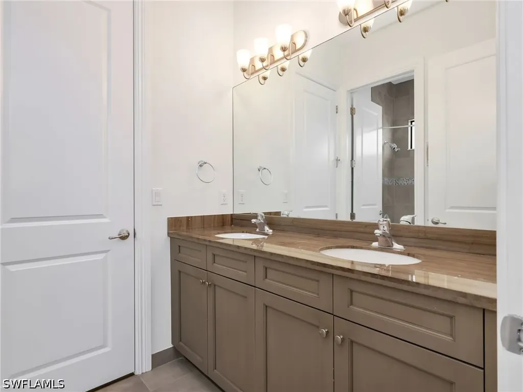 9454 Greenleigh Court Naples FL 34120