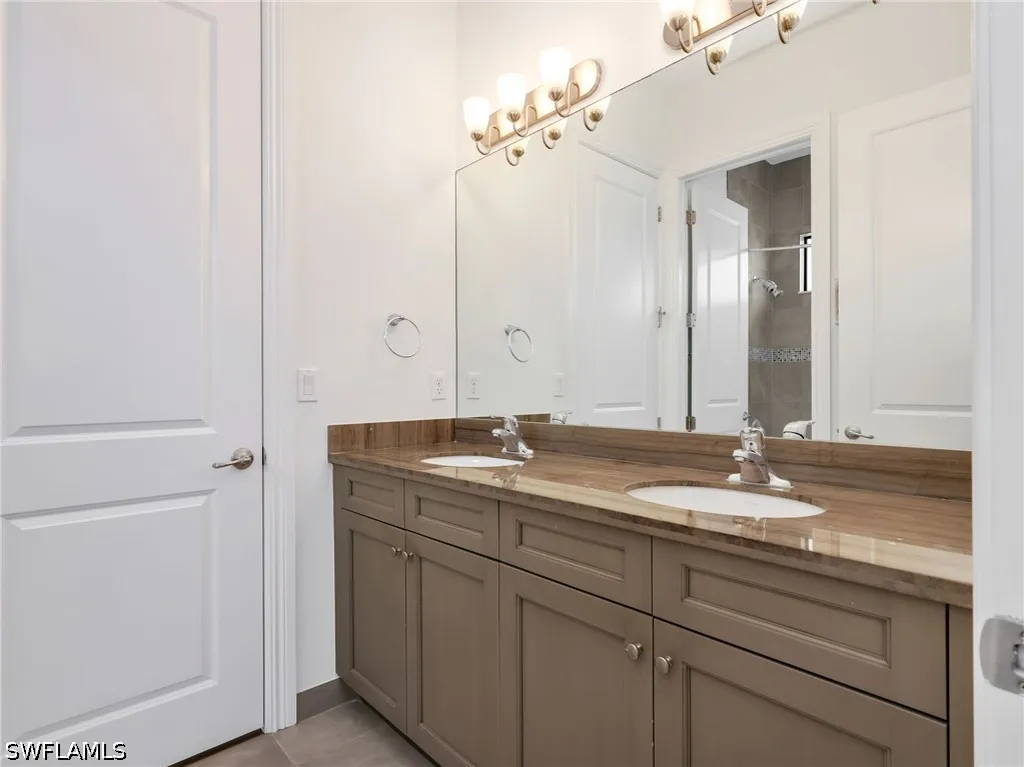 9454 Greenleigh Court Naples FL 34120