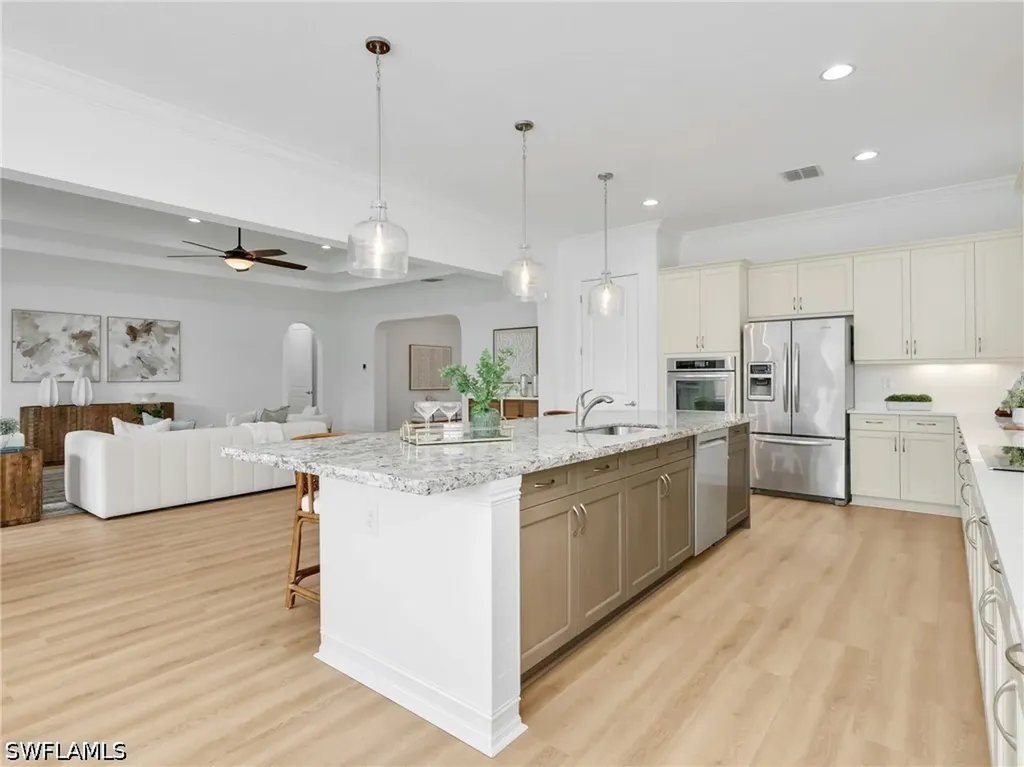 9454 Greenleigh Court Naples FL 34120