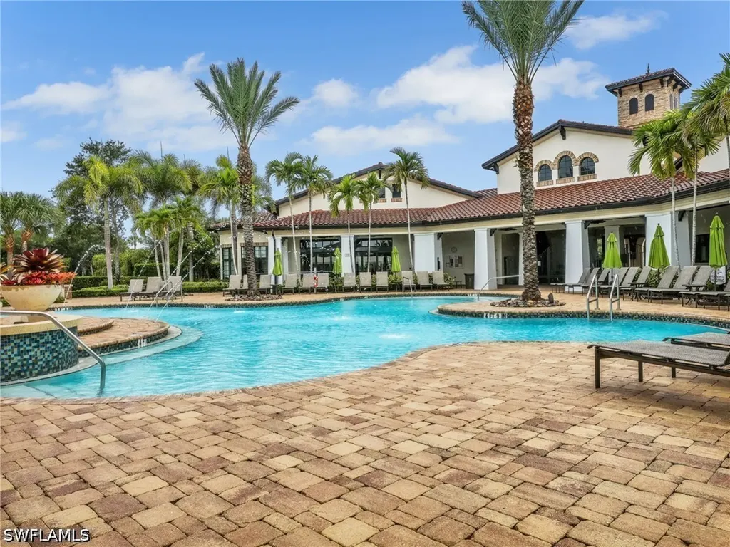 9454 Greenleigh Court Naples FL 34120