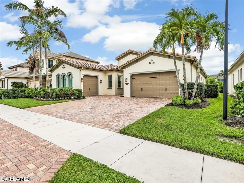 9454 Greenleigh Court Naples FL 34120