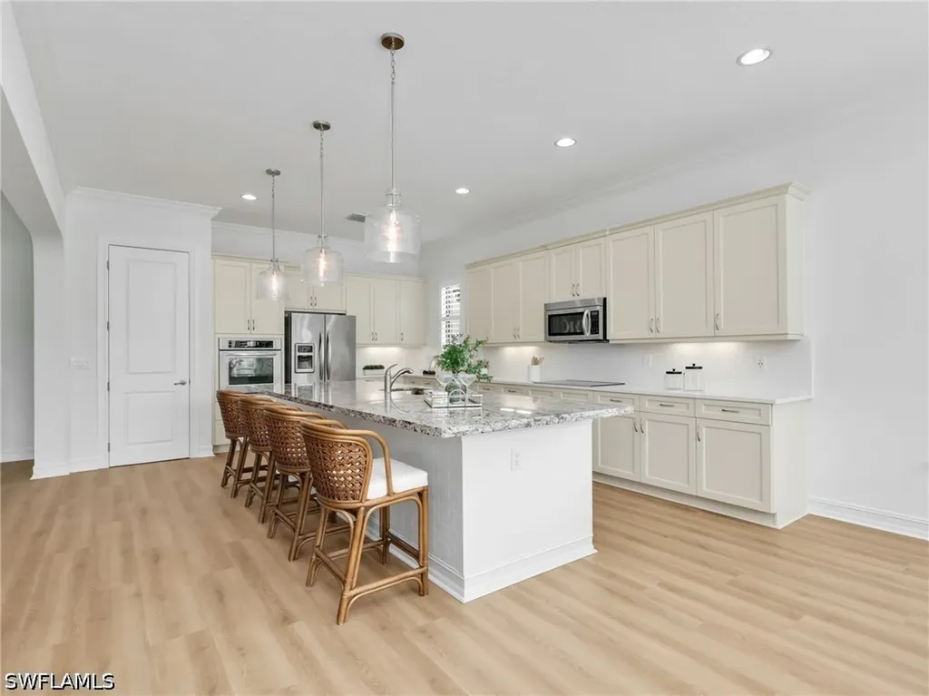 9454 Greenleigh Court Naples FL 34120