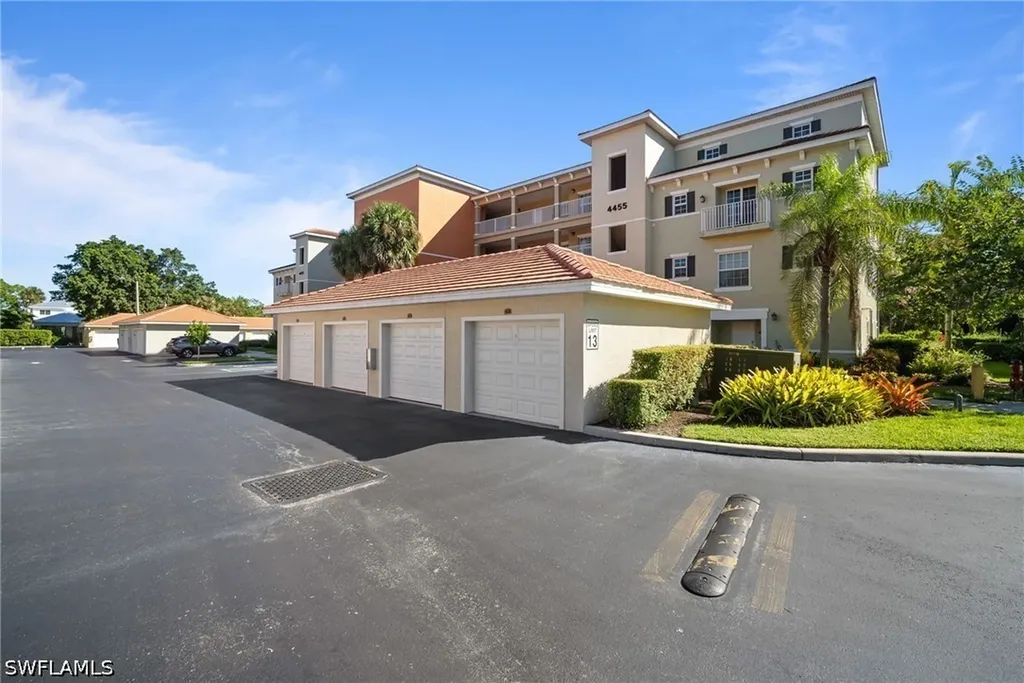 4455 Botanical Place Circle Naples FL 34112