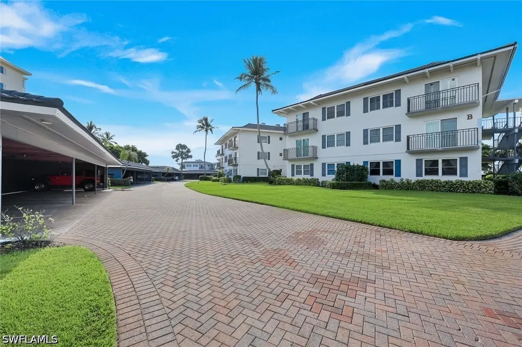3400 Gulf Shore Boulevard N Naples FL 34103