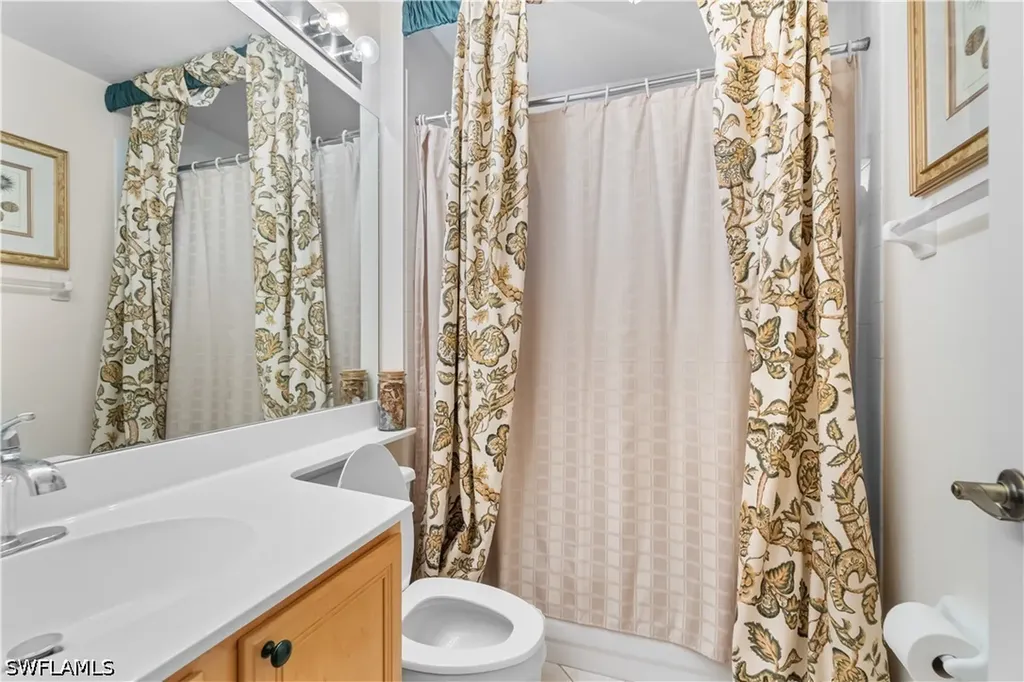 1980 Willow Bend Circle Naples FL 34109