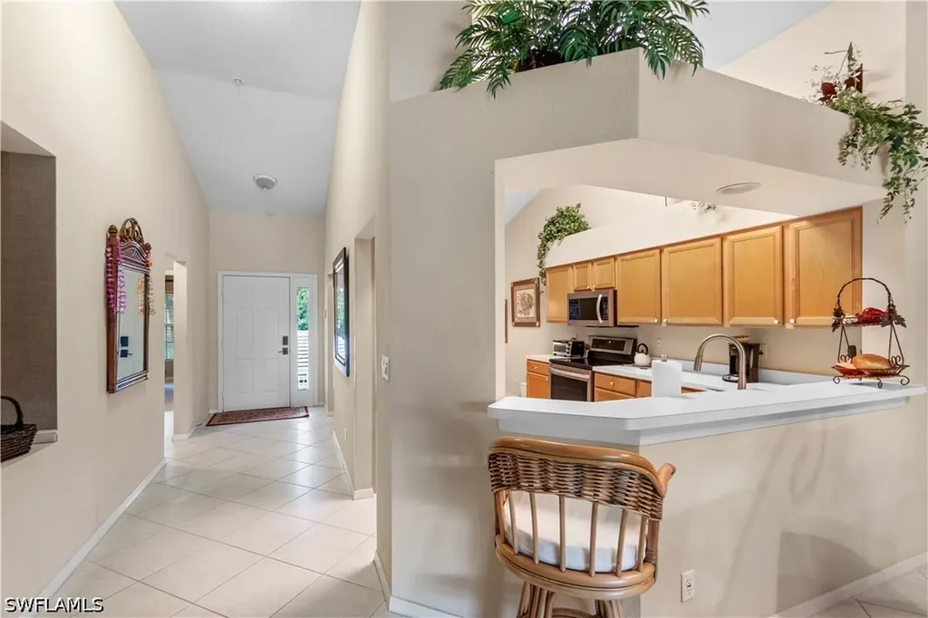1980 Willow Bend Circle Naples FL 34109