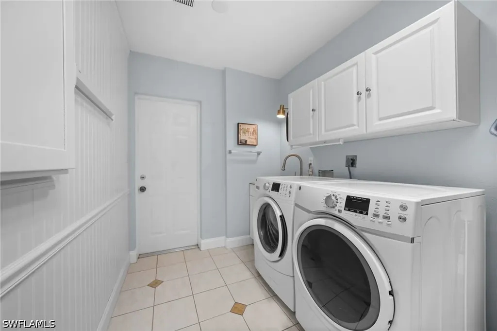 912 Belville Boulevard Naples FL 34104