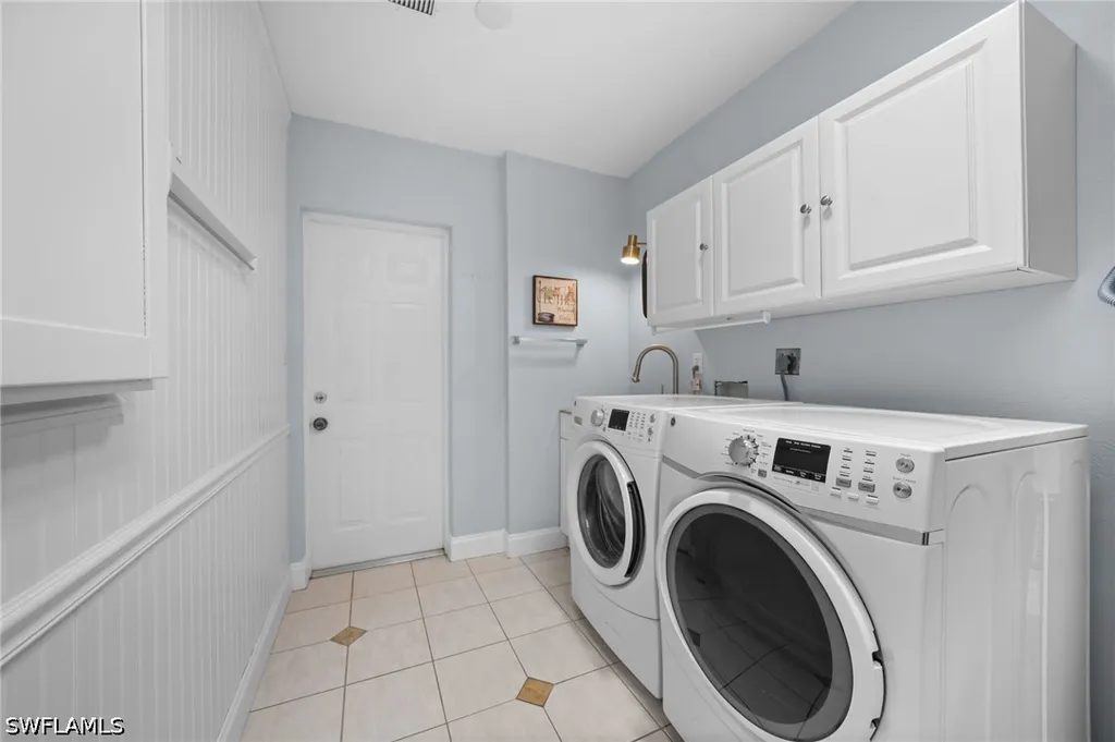 912 Belville Boulevard Naples FL 34104