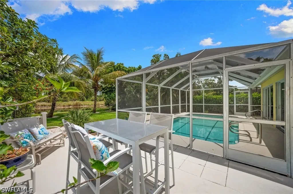 912 Belville Boulevard Naples FL 34104