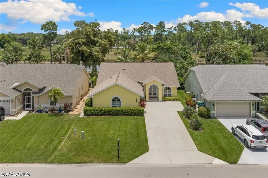 912 Belville Boulevard Naples FL 34104