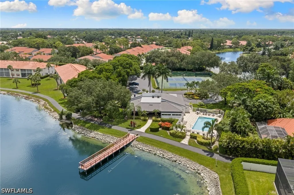 912 Belville Boulevard Naples FL 34104