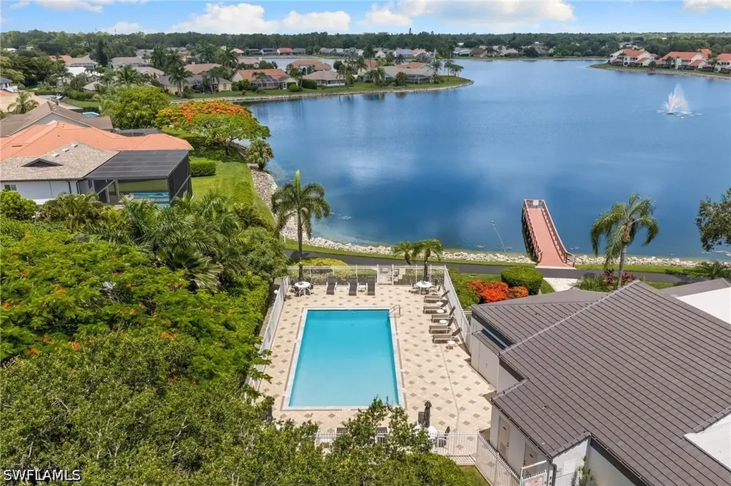 912 Belville Boulevard Naples FL 34104