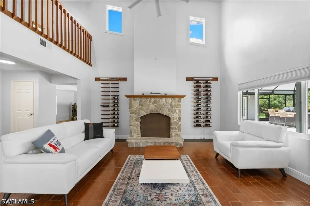 201 Perkins Drive Naples FL 34119