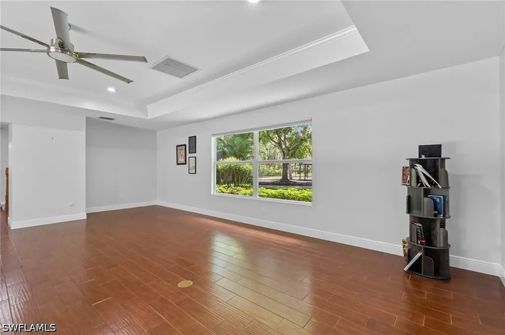 201 Perkins Drive Naples FL 34119