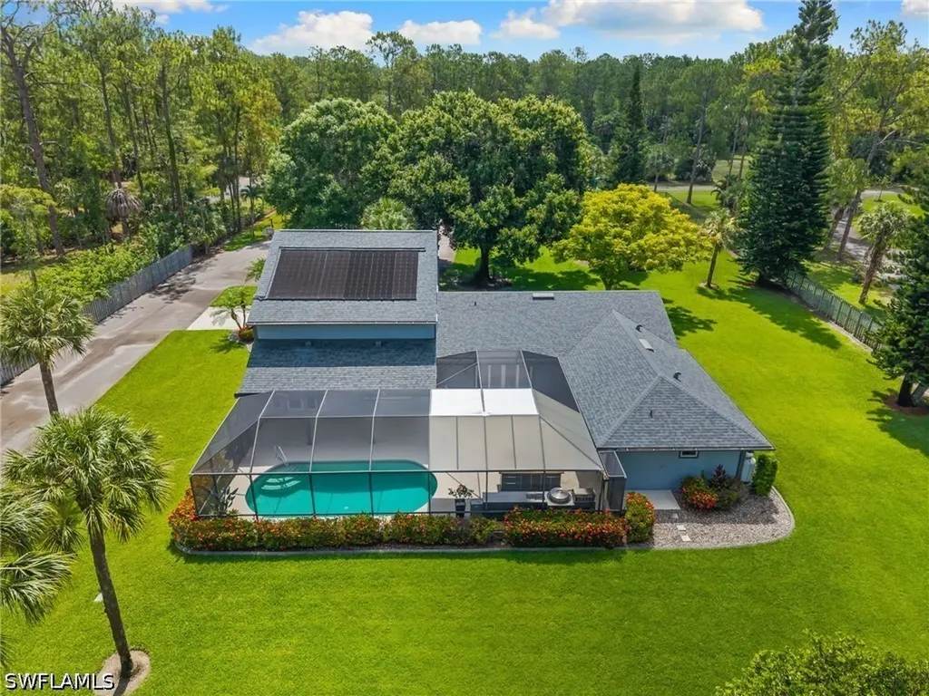201 Perkins Drive Naples FL 34119
