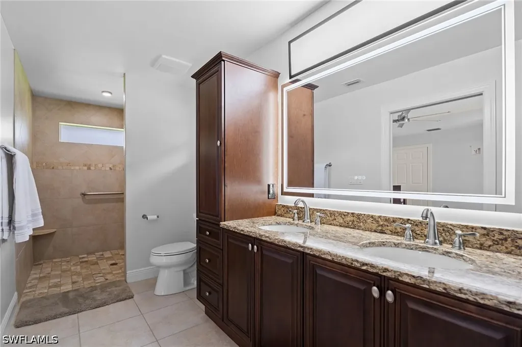 201 Perkins Drive Naples FL 34119