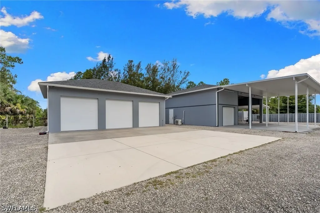 201 Perkins Drive Naples FL 34119