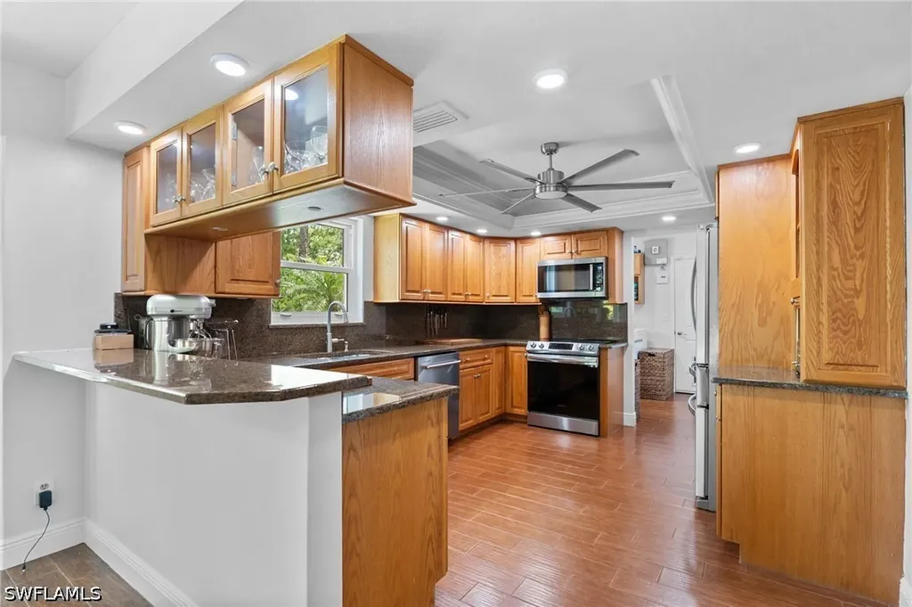 201 Perkins Drive Naples FL 34119
