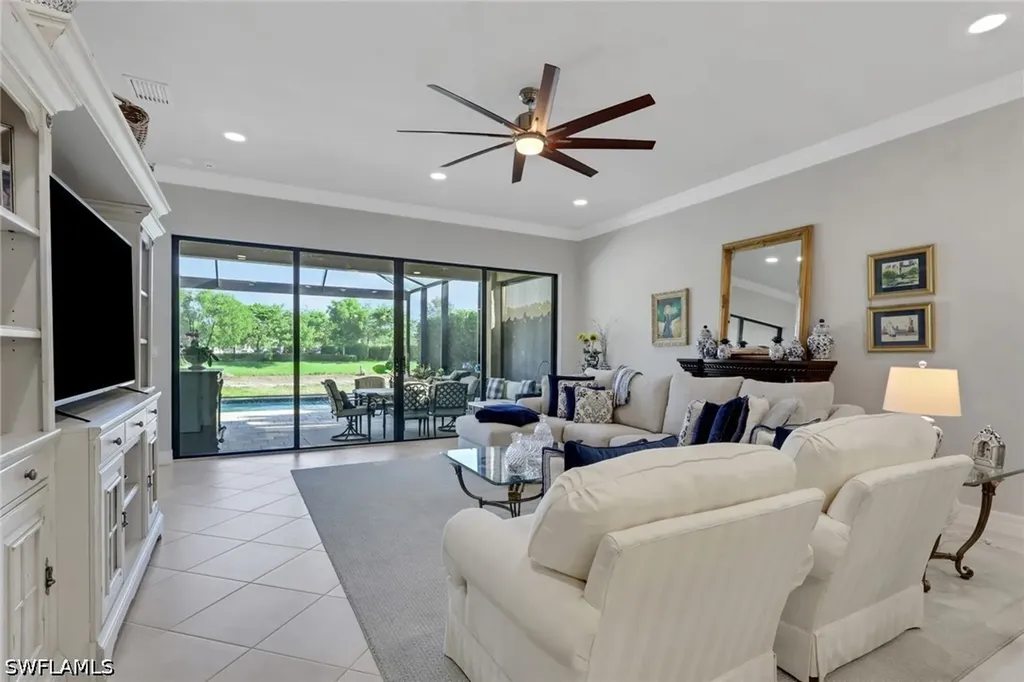 4113 Amelia Way Naples FL 34119