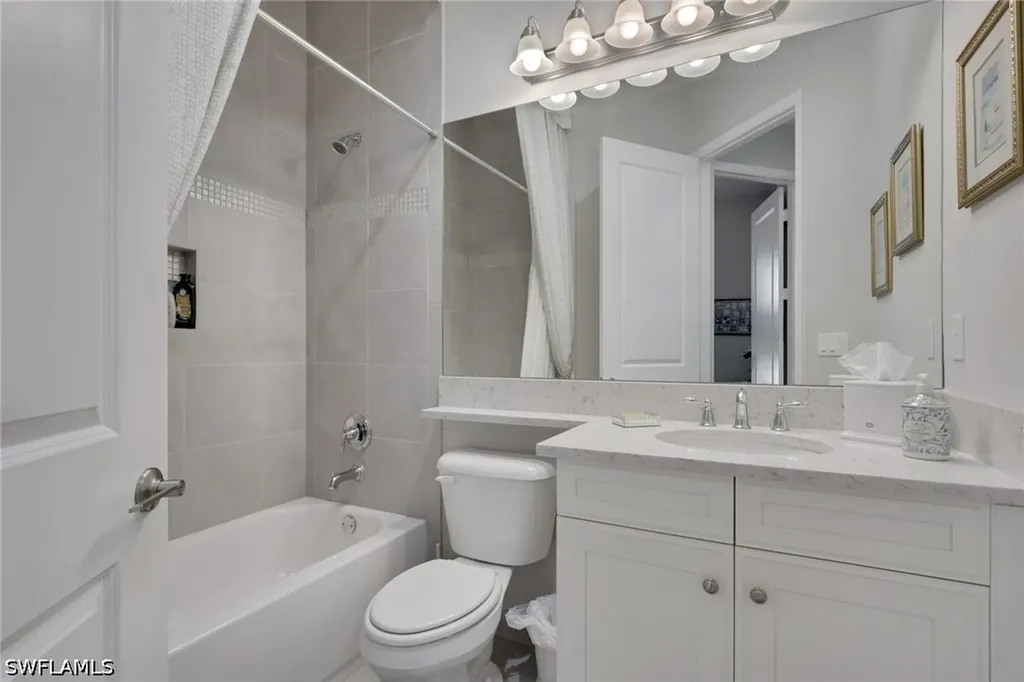 4113 Amelia Way Naples FL 34119
