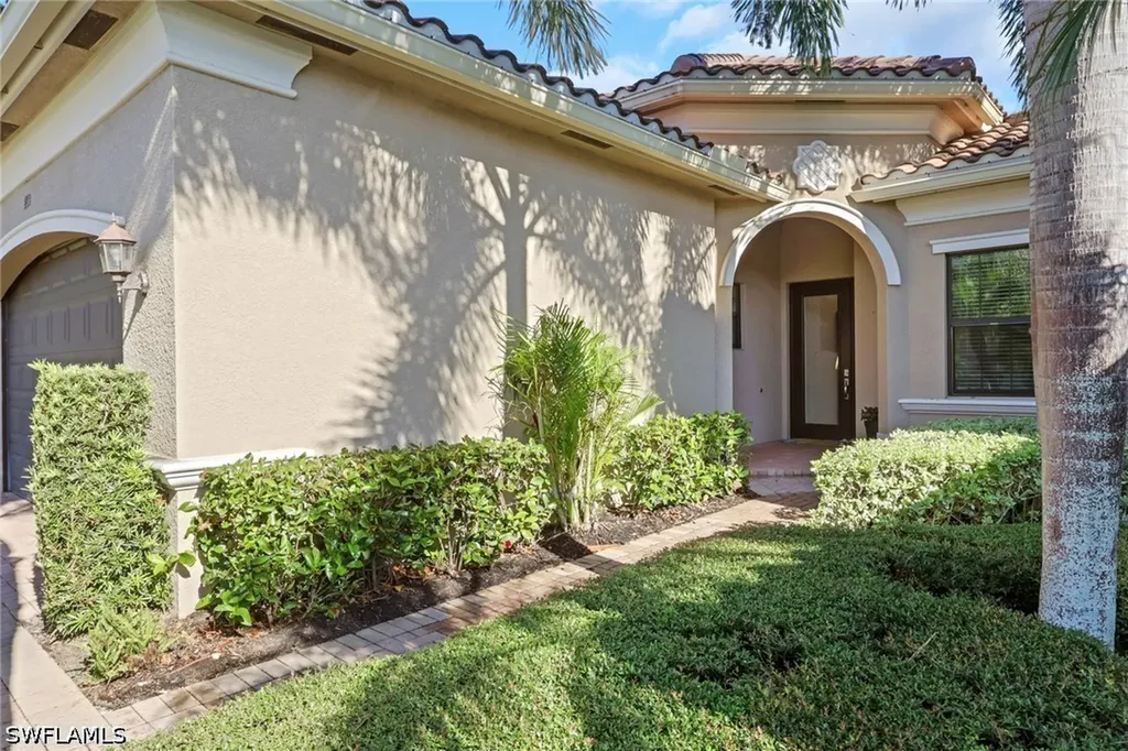 4113 Amelia Way Naples FL 34119