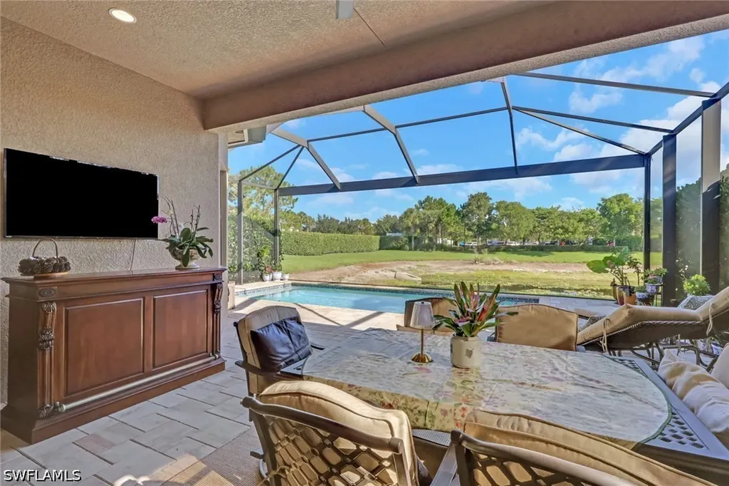 4113 Amelia Way Naples FL 34119