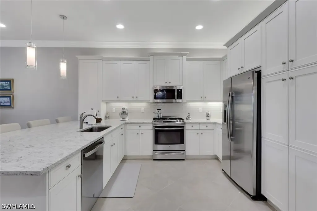 4113 Amelia Way Naples FL 34119