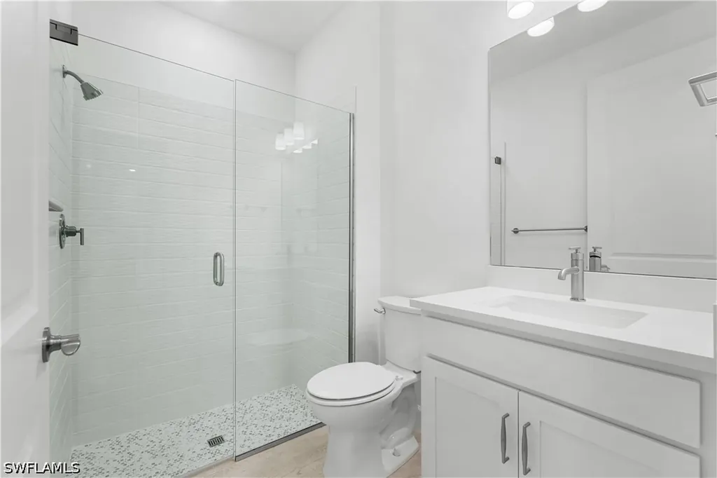 2104 Freemont Way NE Naples FL 34120
