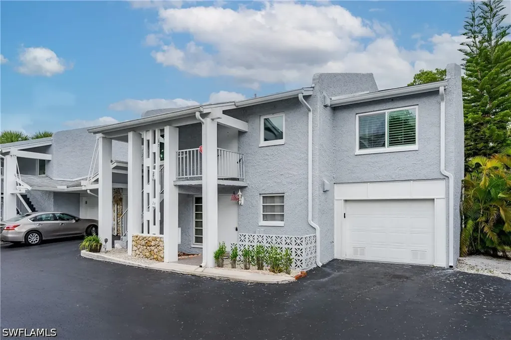 28 Watercolor Way Naples FL 34113
