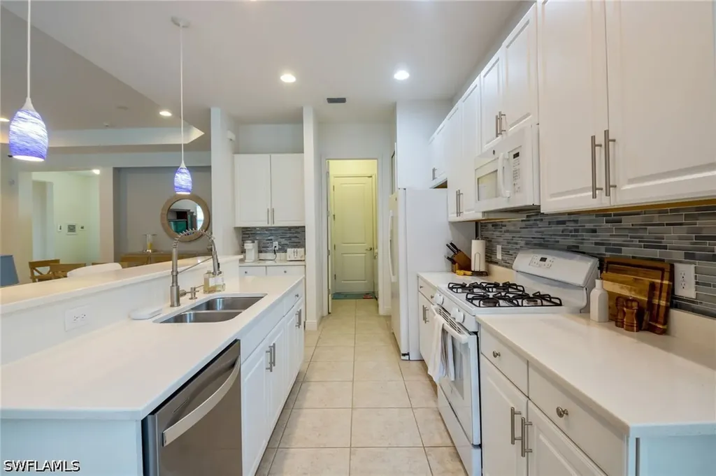 21279 Estero Vista Court Estero FL 33928