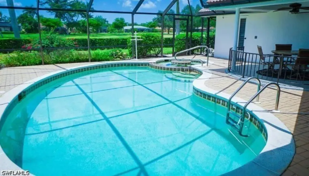 438 Torrey Pines Point Naples FL 34113
