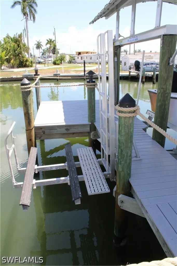3884 Plumosa Drive Fort Myers FL 33956