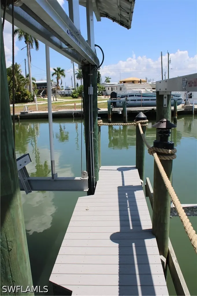 3884 Plumosa Drive Fort Myers FL 33956