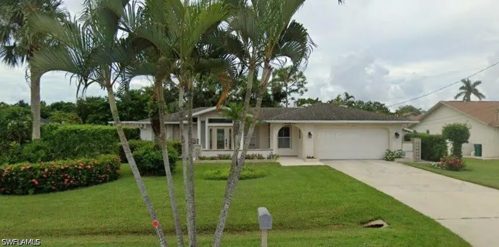 128 Viking Way Naples FL 34110
