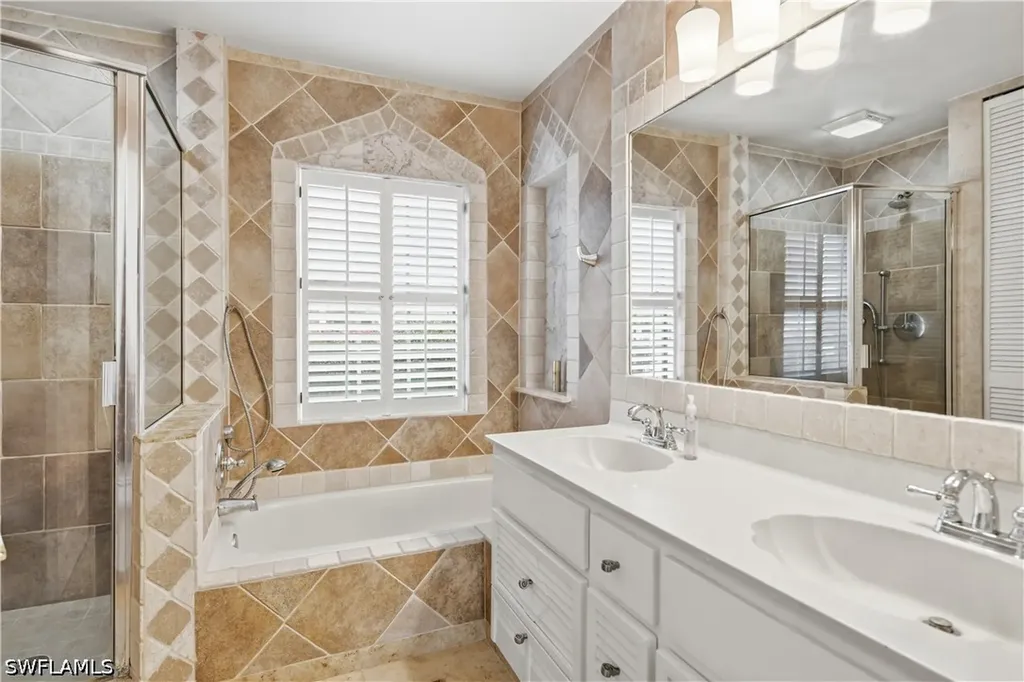 128 Viking Way Naples FL 34110