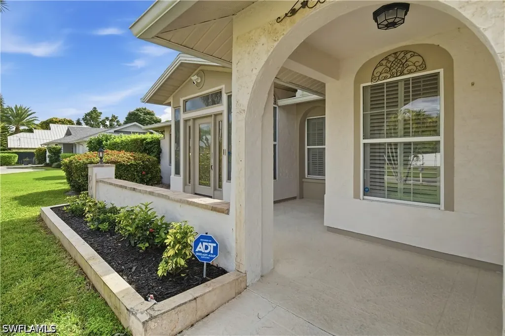 128 Viking Way Naples FL 34110