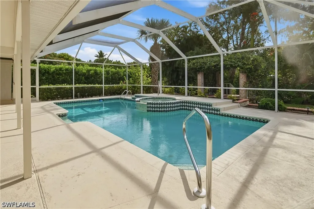 128 Viking Way Naples FL 34110