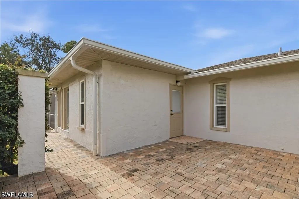 128 Viking Way Naples FL 34110