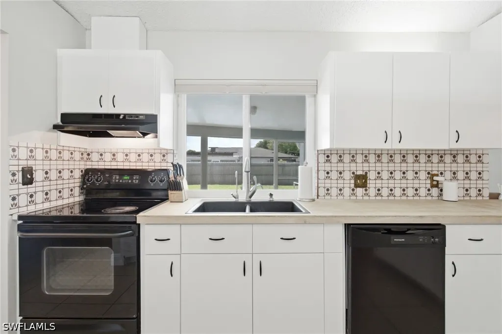 3022 47th Street SW Naples FL 34116
