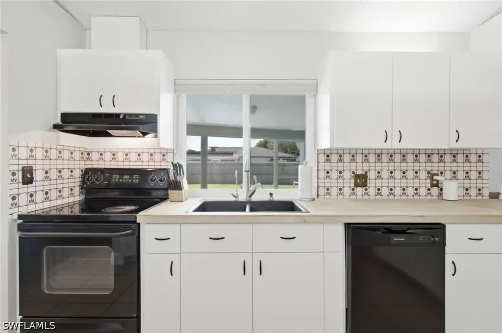 3022 47th Street SW Naples FL 34116